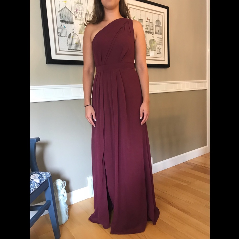 David’s Bridal style #F18055 in Wine, size 8